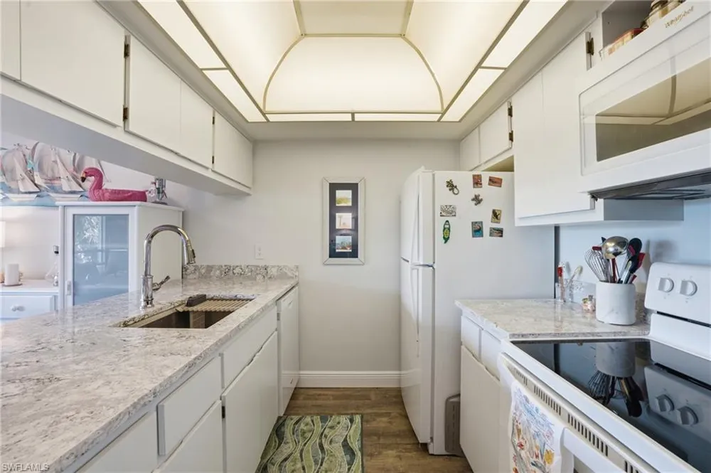 1039 Beach Road #101 Sanibel, FL 33957