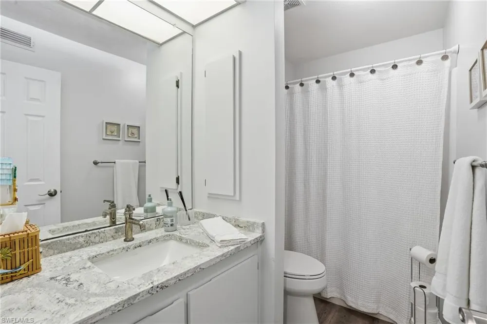 1039 Beach Road #101 Sanibel, FL 33957
