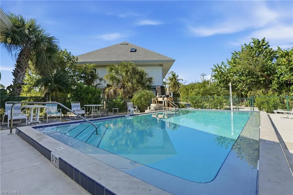 1039 Beach Road #101 Sanibel, FL 33957
