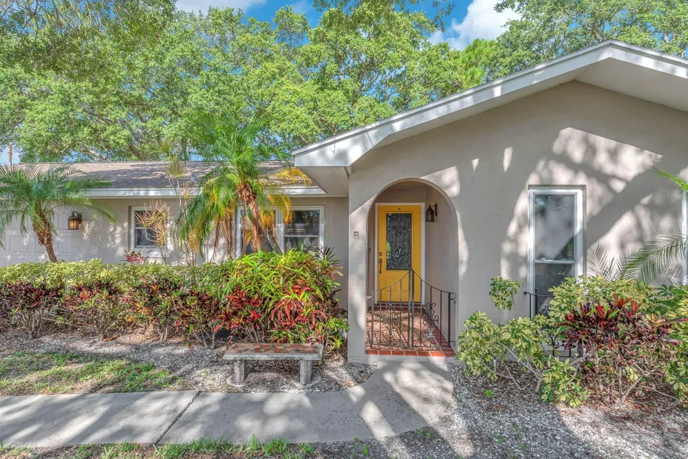 11081 143RD STREET Largo, FL 33774