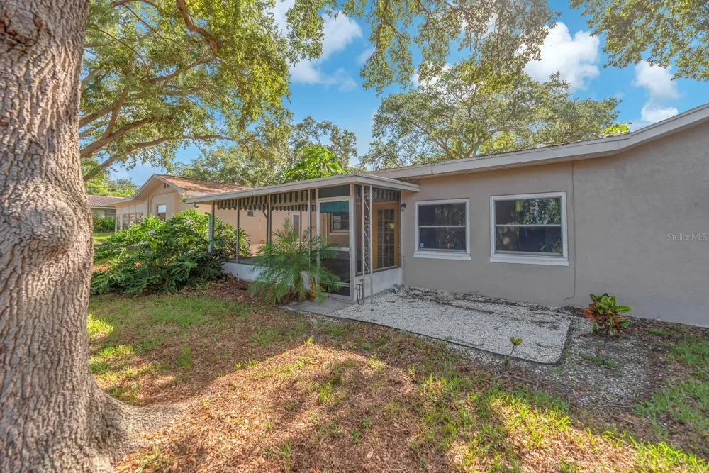 11081 143RD STREET Largo, FL 33774