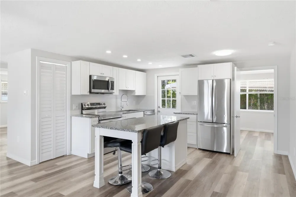 4810 GUARDIAN AVENUE Holiday, FL 34690