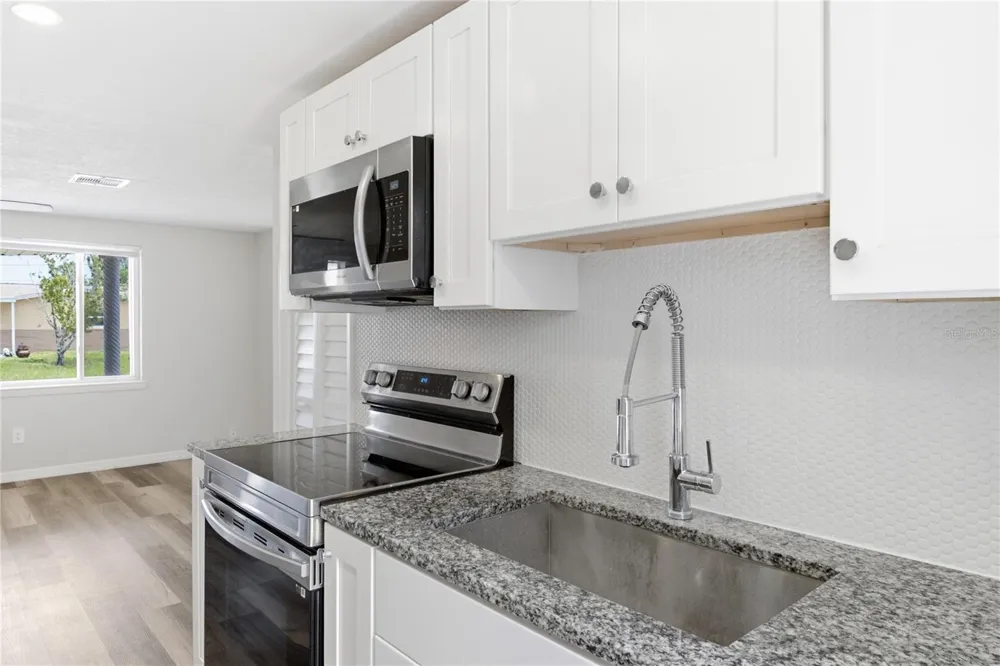 4810 GUARDIAN AVENUE Holiday, FL 34690