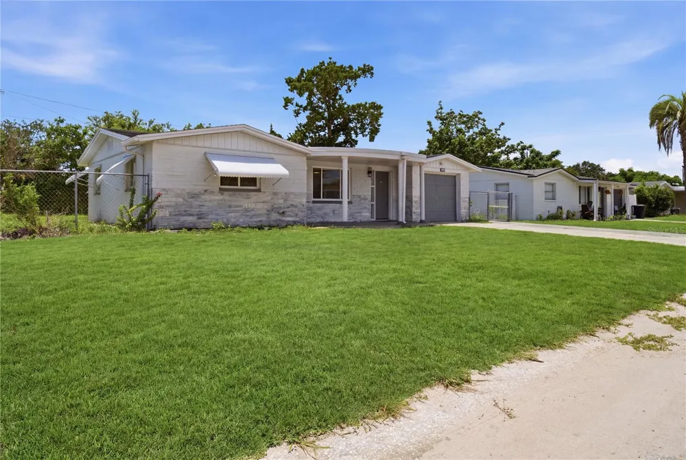 4810 GUARDIAN AVENUE Holiday, FL 34690