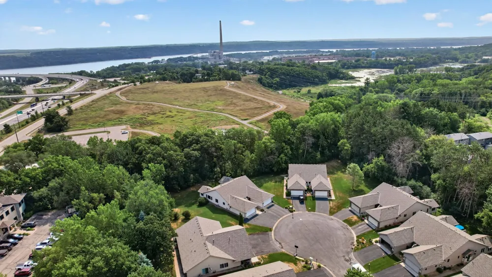 5851 Oxboro Avenue Stillwater, MN 55082