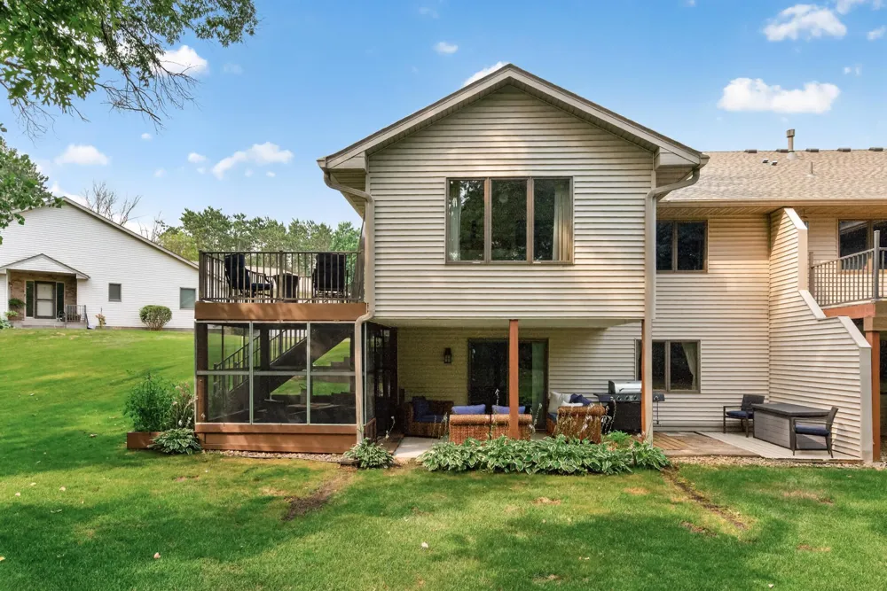 5851 Oxboro Avenue Stillwater, MN 55082