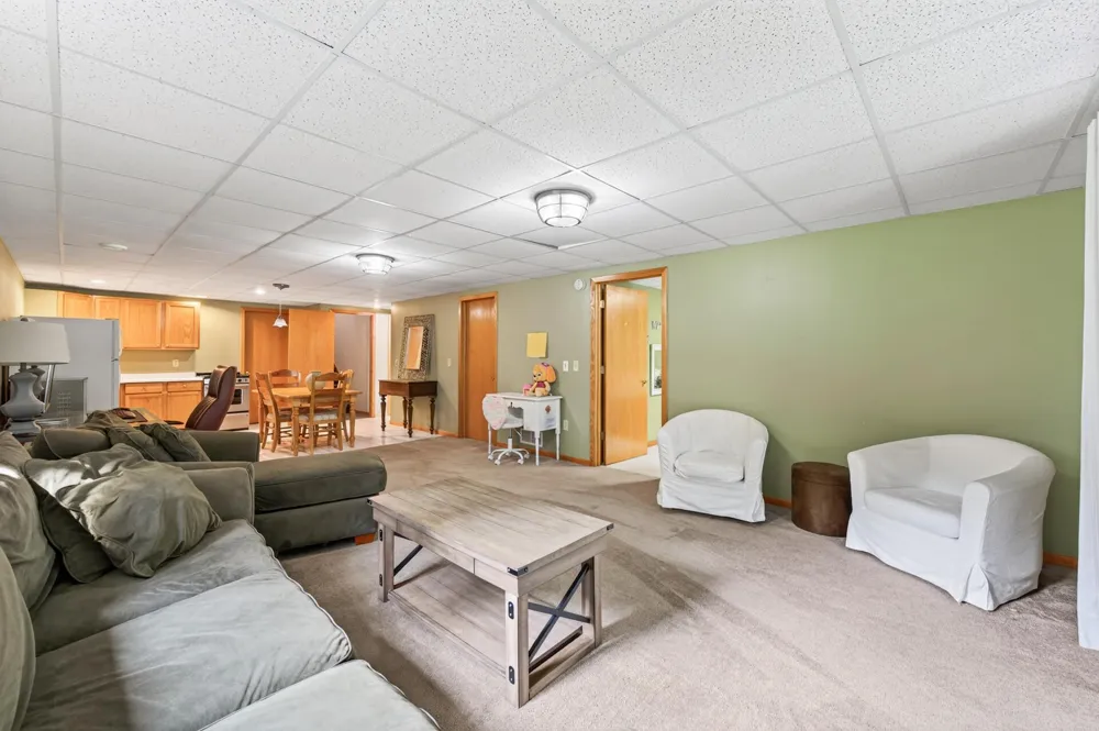 5851 Oxboro Avenue Stillwater, MN 55082