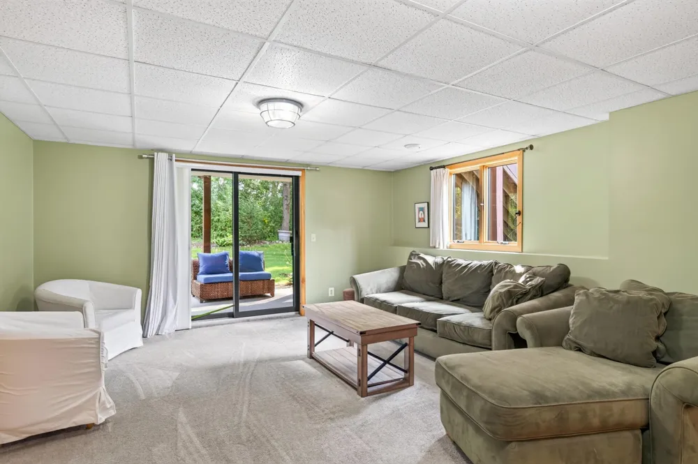 5851 Oxboro Avenue Stillwater, MN 55082