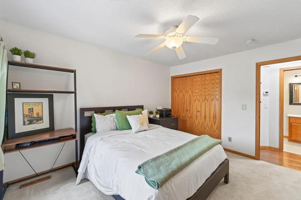 5851 Oxboro Avenue Stillwater, MN 55082