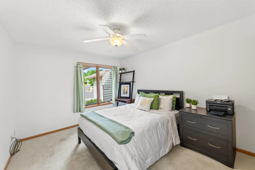 5851 Oxboro Avenue Stillwater, MN 55082