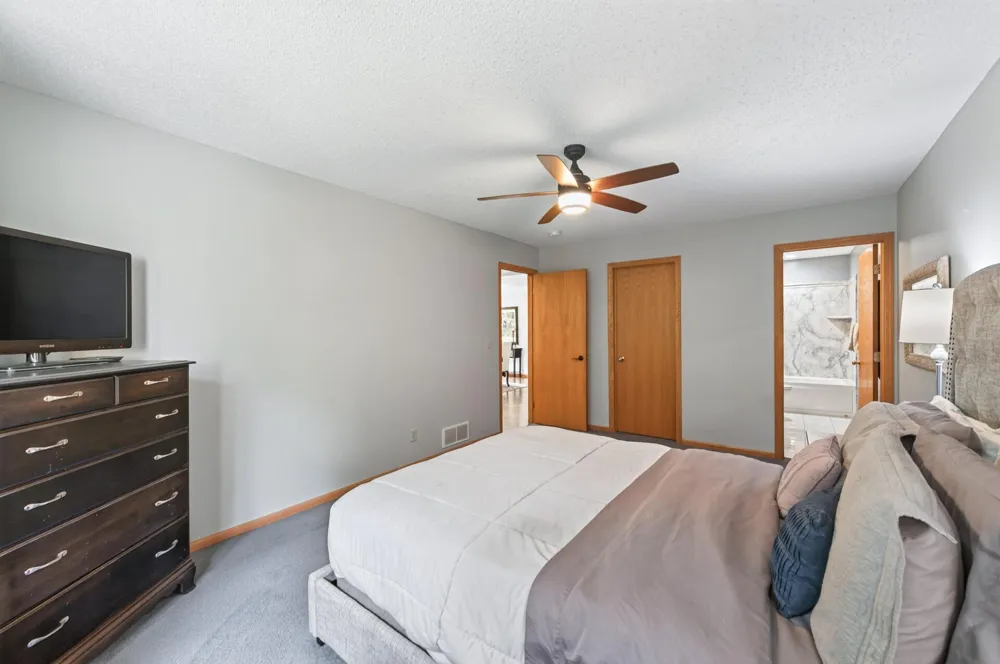 5851 Oxboro Avenue Stillwater, MN 55082
