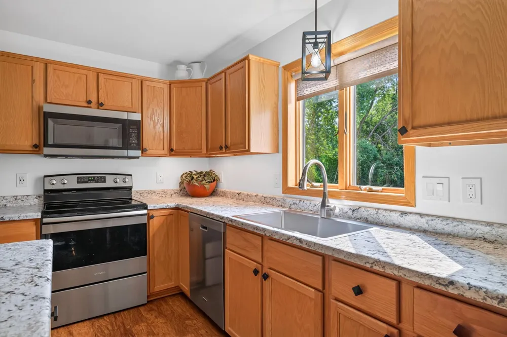 5851 Oxboro Avenue Stillwater, MN 55082
