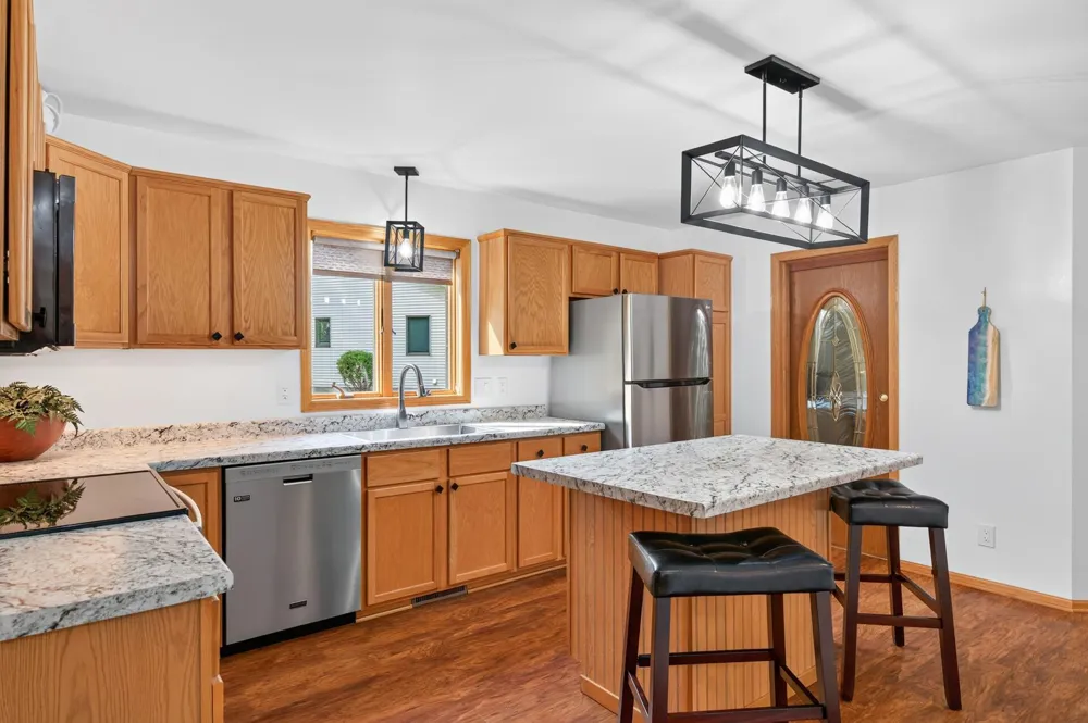 5851 Oxboro Avenue Stillwater, MN 55082
