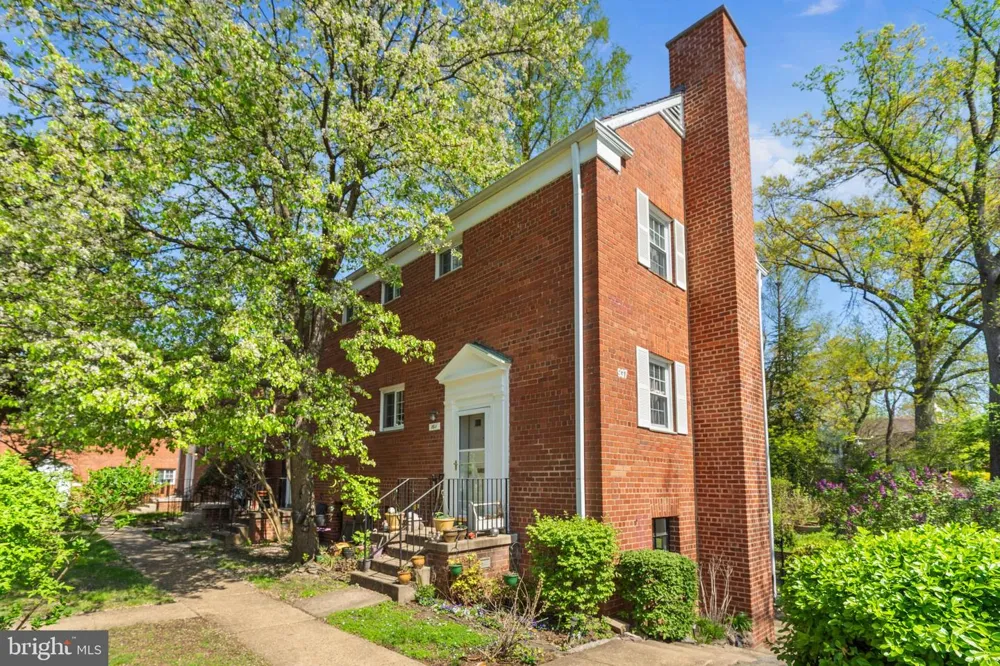 1615 MOUNT EAGLE PLACE Alexandria, VA 22302