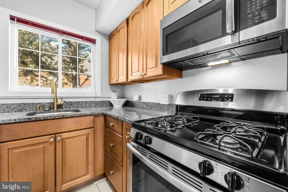 1615 MOUNT EAGLE PLACE Alexandria, VA 22302