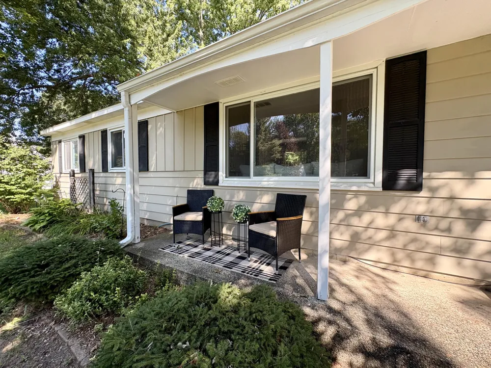 11141 Woodbushe Drive SE Lowell, MI 49331