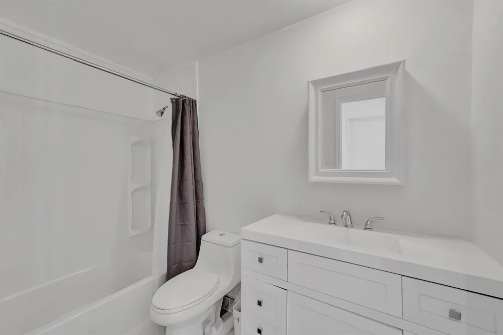 1115 NE 1st Court #B Hallandale Beach, FL 33009