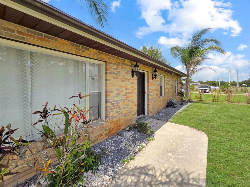 801 W WEATHERBEE ROAD Fort Pierce, FL 34982