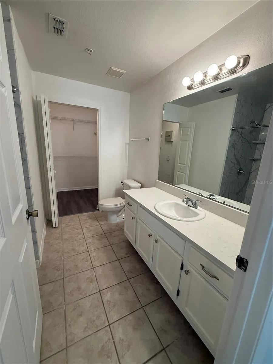 3392 WESTCHESTER SQUARE BOULEVARD #204 Orlando, FL 32835