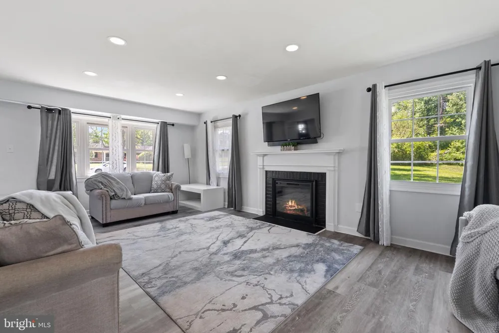 12328 MELODY TURN Bowie, MD 20715