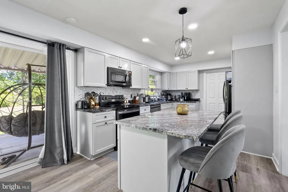 12328 MELODY TURN Bowie, MD 20715