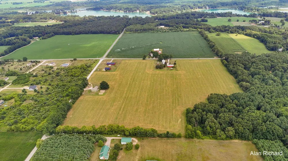 16659 Meddler Avenue NE Sand Lake, MI 49343
