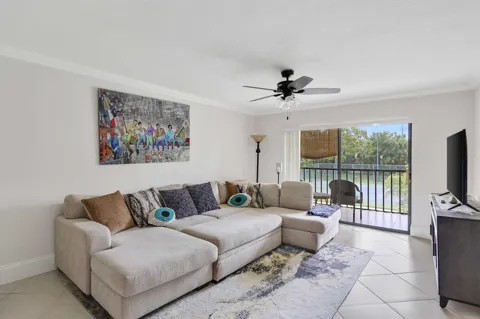 3020 FLORIDA BOULEVARD #202-C