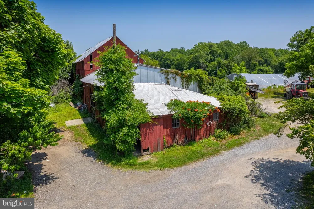 433 LINCOLN ROAD Pilesgrove, NJ 08098