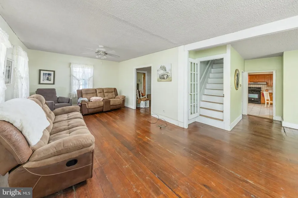 433 LINCOLN ROAD Pilesgrove, NJ 08098