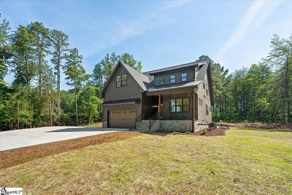 1722 Six Mile Highway Central, SC 29630