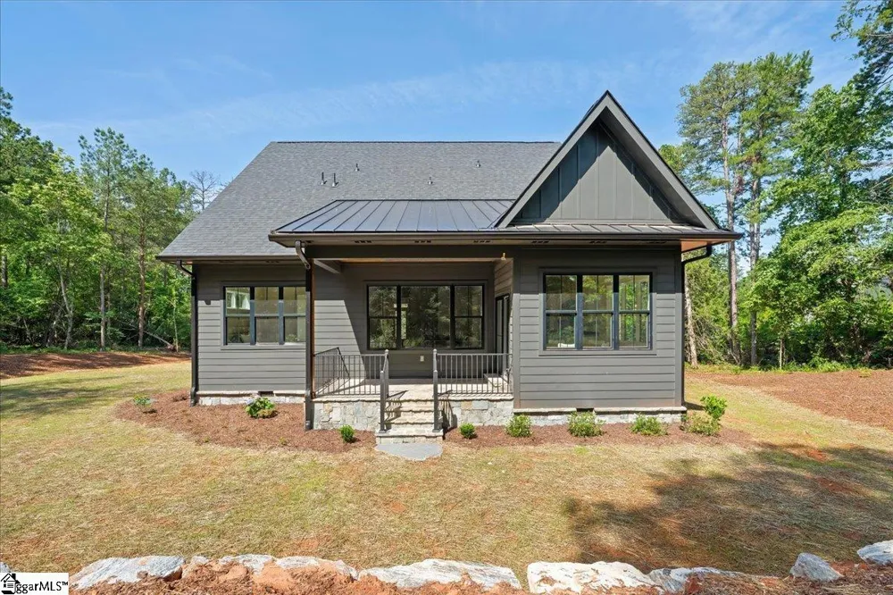 1722 Six Mile Highway Central, SC 29630