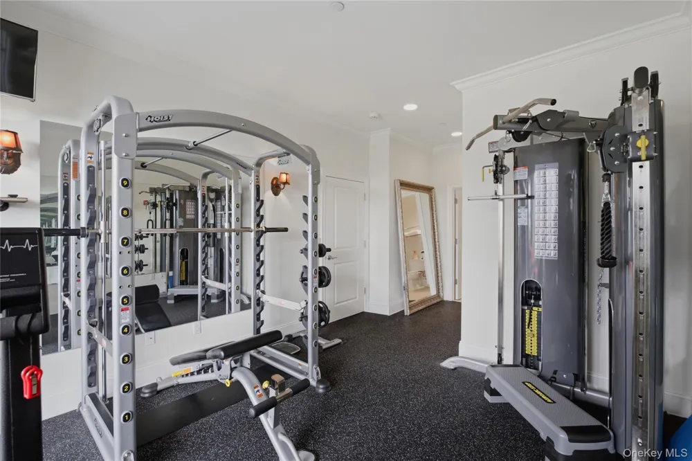 16 Rivers Edge Drive #201 Tarrytown, NY 10591