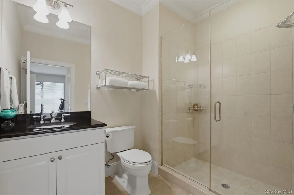 16 Rivers Edge Drive #201 Tarrytown, NY 10591