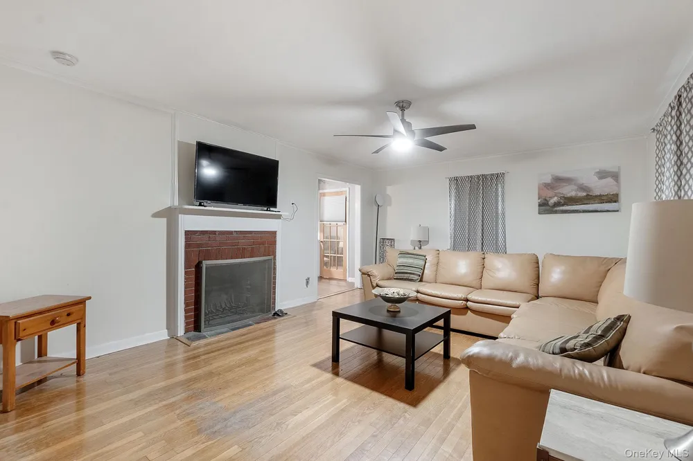149 David Whites Lane Southampton, NY 11968
