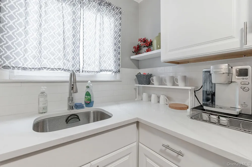 149 David Whites Lane Southampton, NY 11968