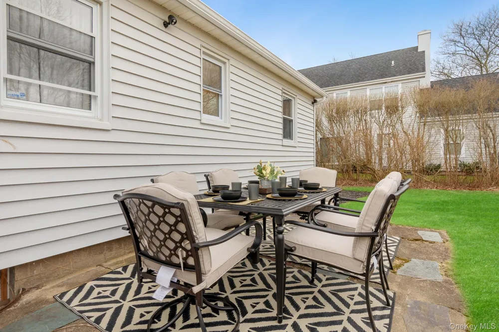 149 David Whites Lane Southampton, NY 11968