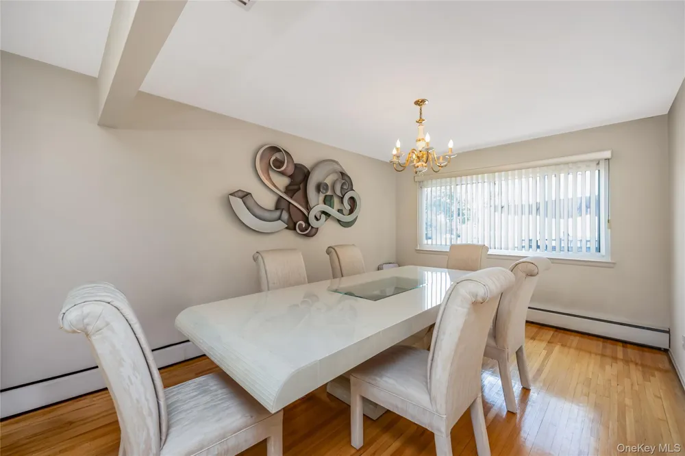 900 Flanders Drive North Woodmere, NY 11581