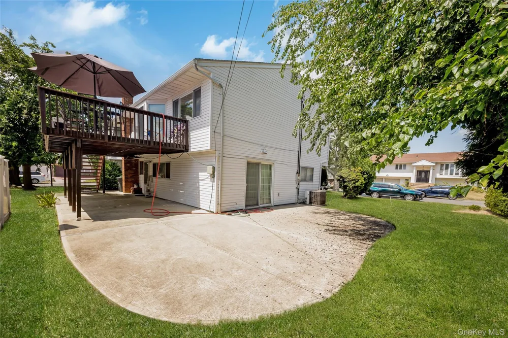 900 Flanders Drive North Woodmere, NY 11581