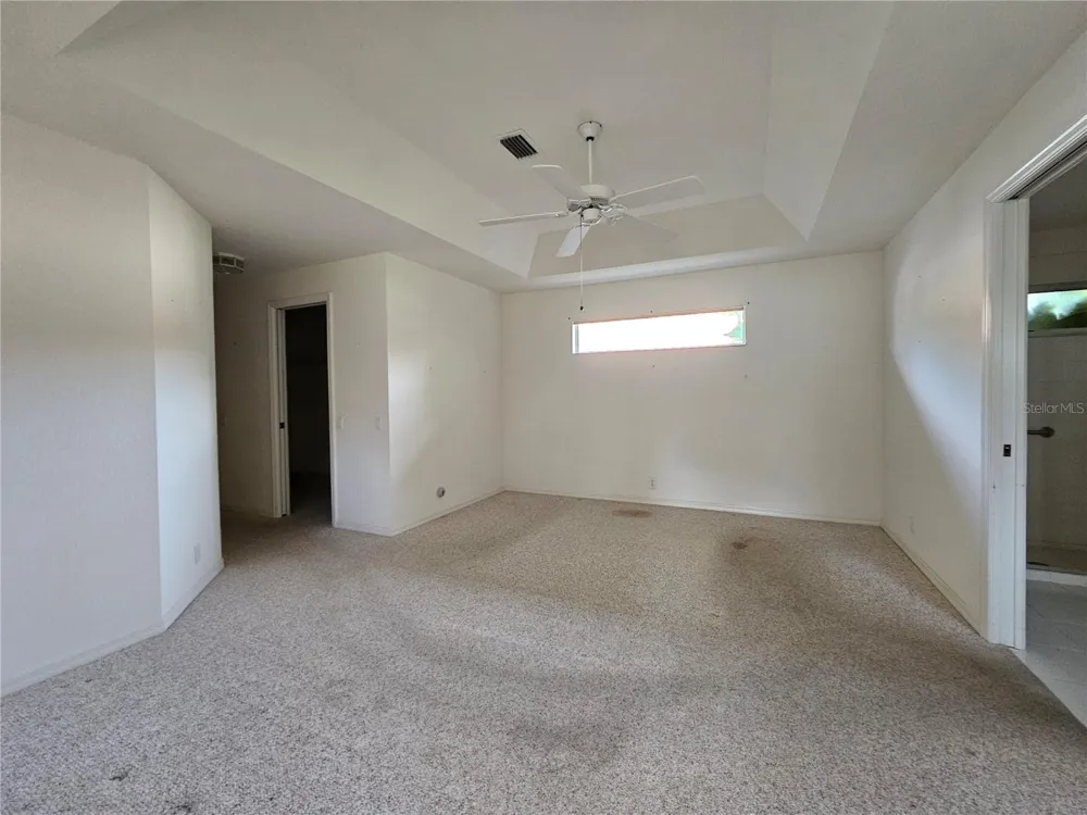 6628 DEERING CIRCLE Sarasota, FL 34240