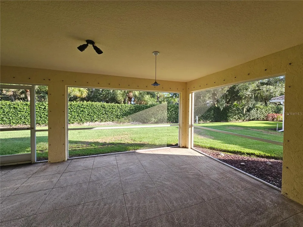 6628 DEERING CIRCLE Sarasota, FL 34240