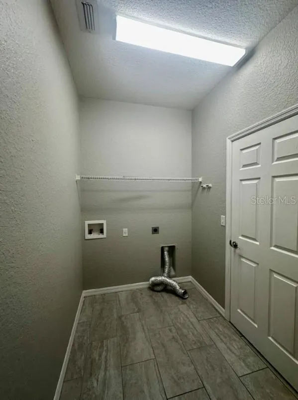 1192 NORMANDY Winter Haven, FL 33880