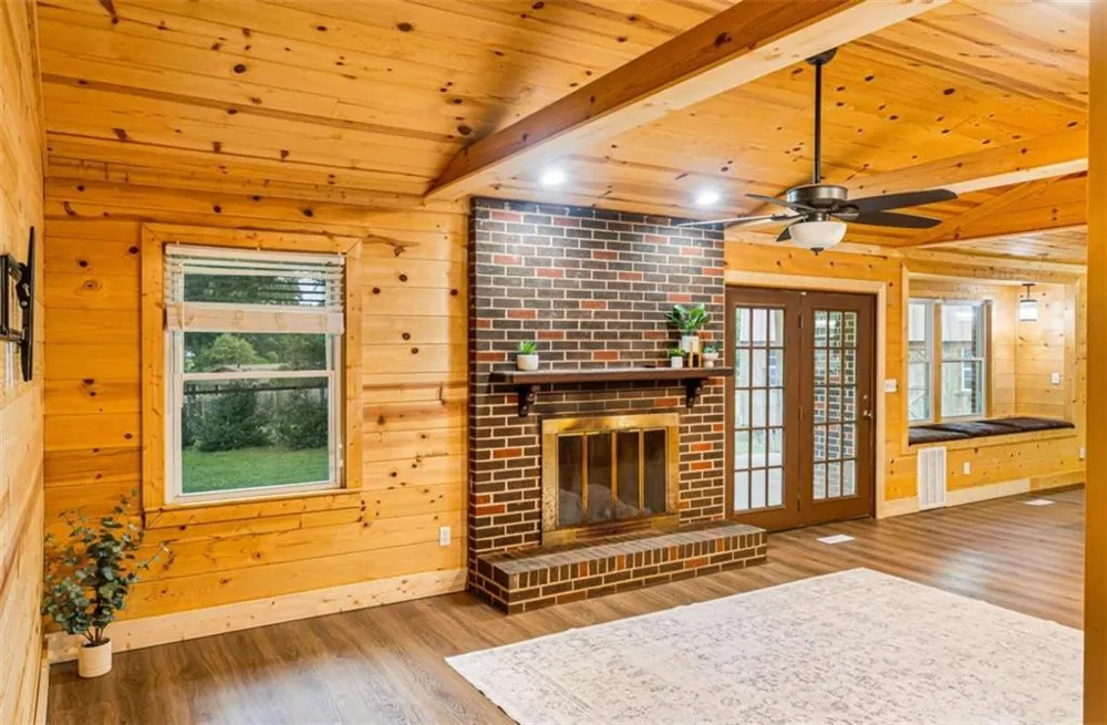 134 Ellen Hand Circle Cedartown, GA 30125