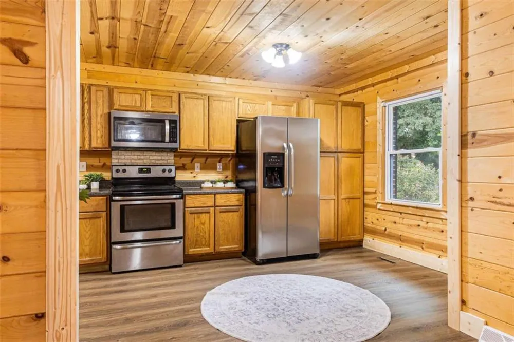134 Ellen Hand Circle Cedartown, GA 30125