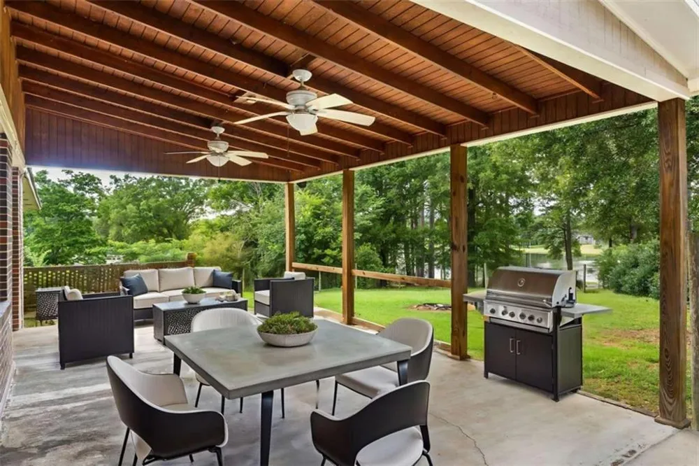 134 Ellen Hand Circle Cedartown, GA 30125