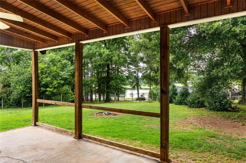 134 Ellen Hand Circle Cedartown, GA 30125