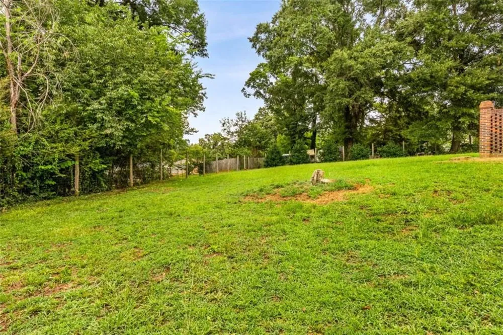 134 Ellen Hand Circle Cedartown, GA 30125