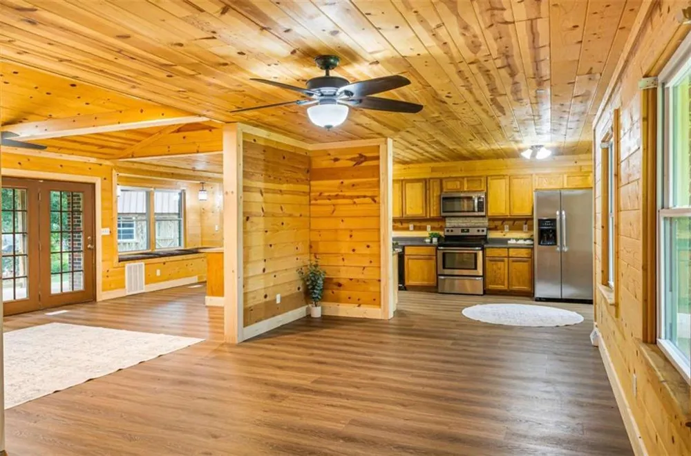 134 Ellen Hand Circle Cedartown, GA 30125