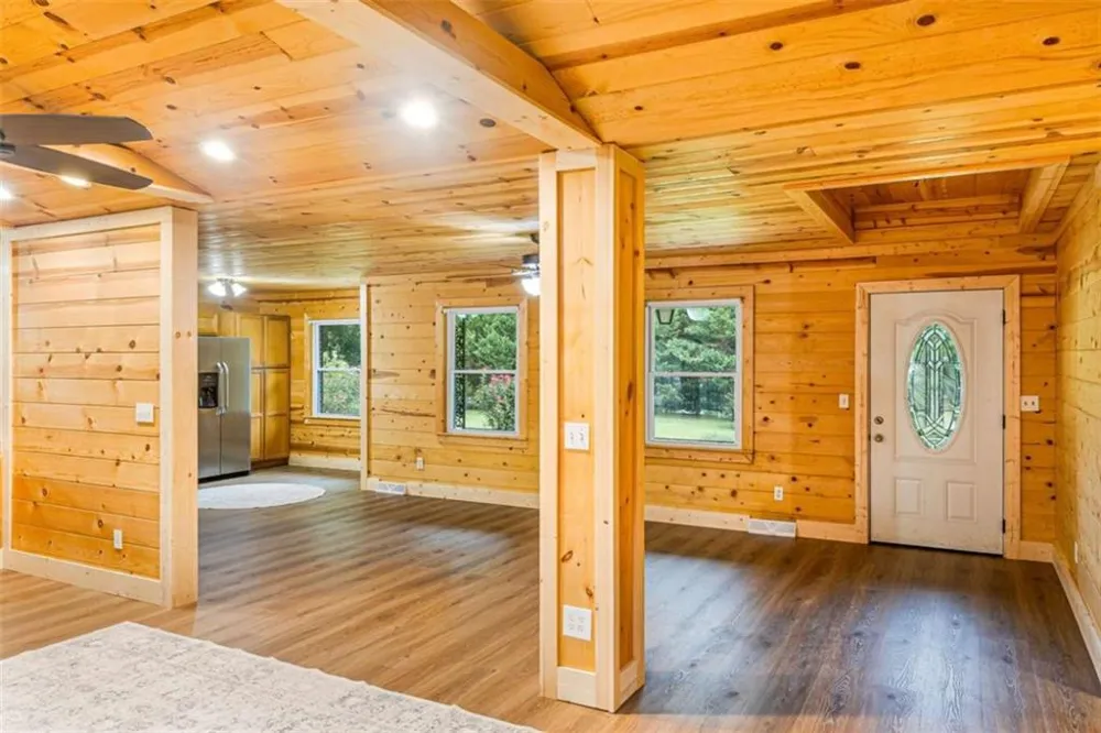 134 Ellen Hand Circle Cedartown, GA 30125