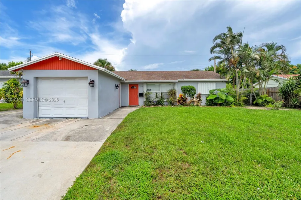 1320 W 26th Ct Riviera Beach, FL 33404