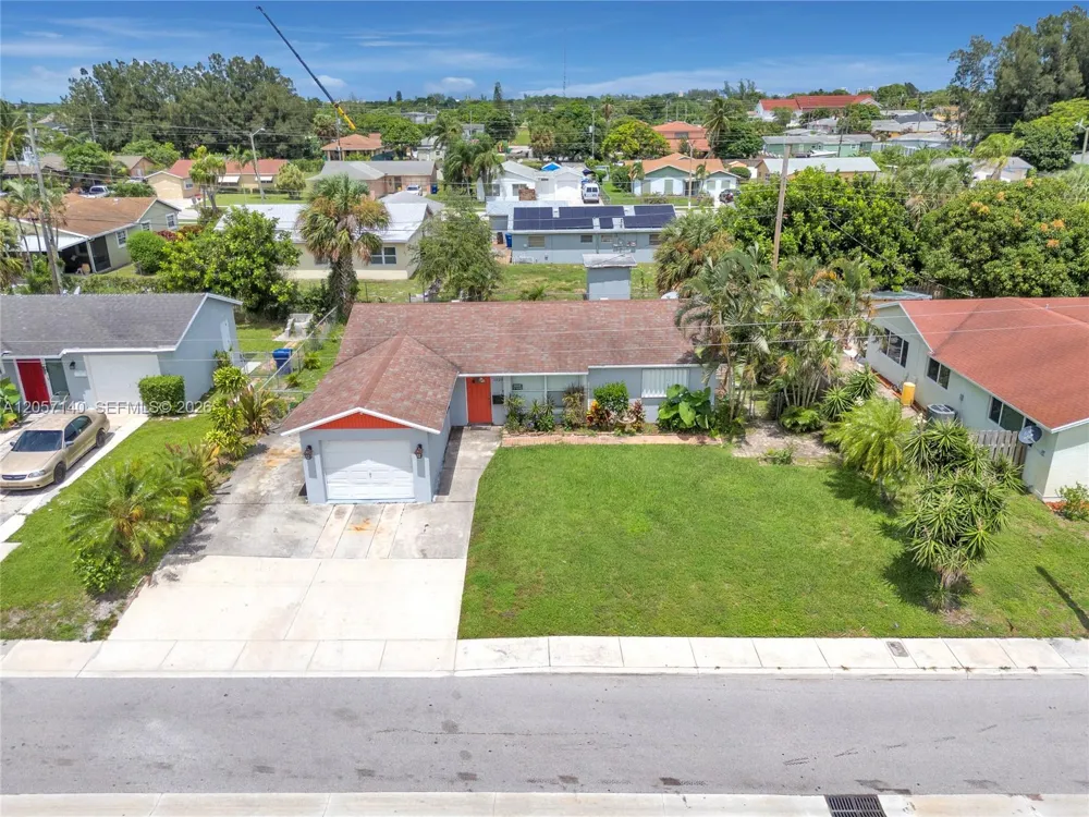 1320 W 26th Ct Riviera Beach, FL 33404